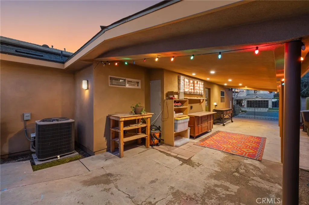 437 N Parish Pl., Burbank, California 91506 home-pic-37