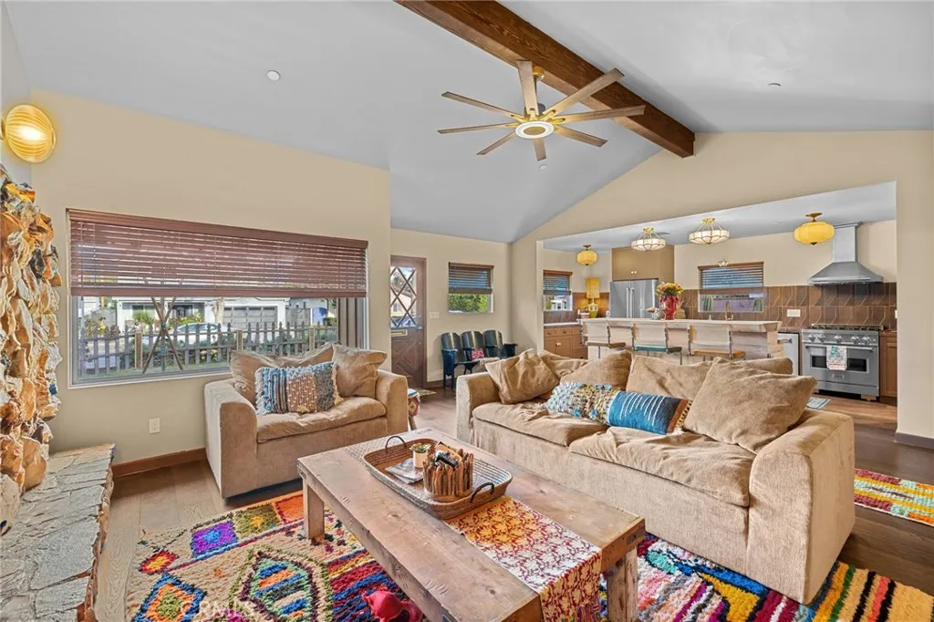 437 N Parish Pl., Burbank, California 91506 home-pic-10