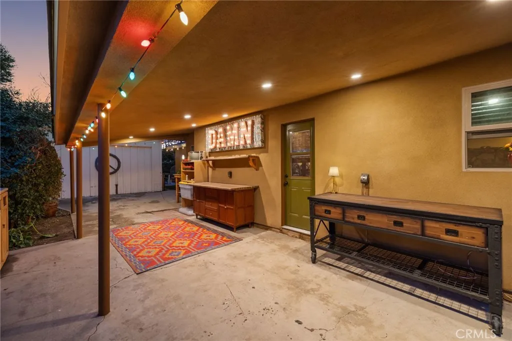437 N Parish Pl., Burbank, California 91506 home-pic-36