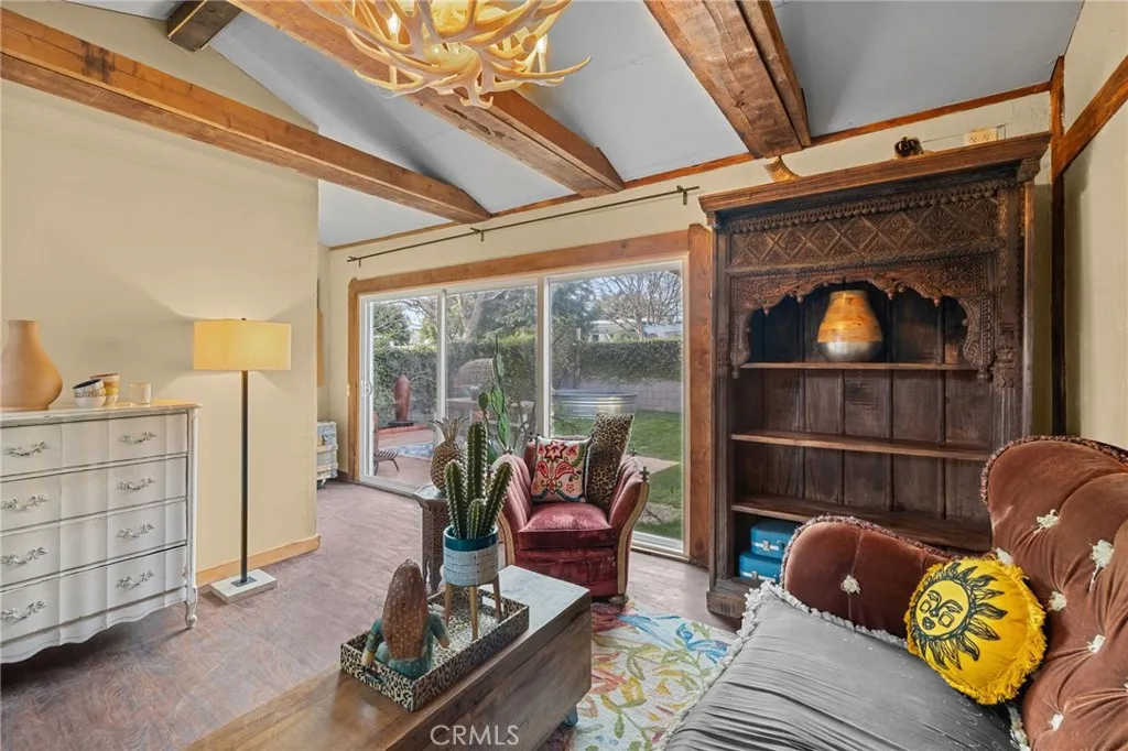 437 N Parish Pl., Burbank, California 91506 home-pic-27