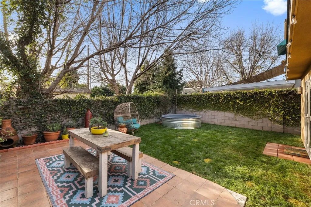 437 N Parish Pl., Burbank, California 91506 home-pic-32