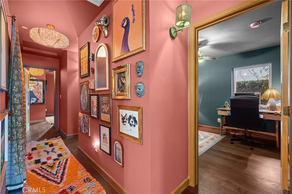 437 N Parish Pl., Burbank, California 91506 home-pic-12