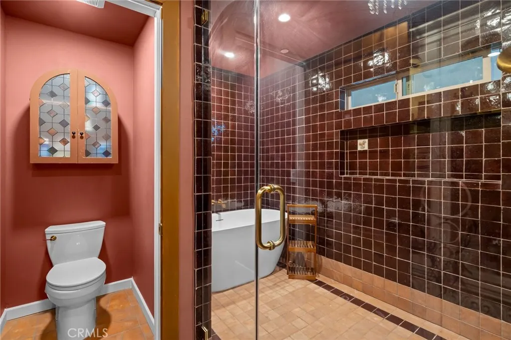 437 N Parish Pl., Burbank, California 91506 home-pic-16