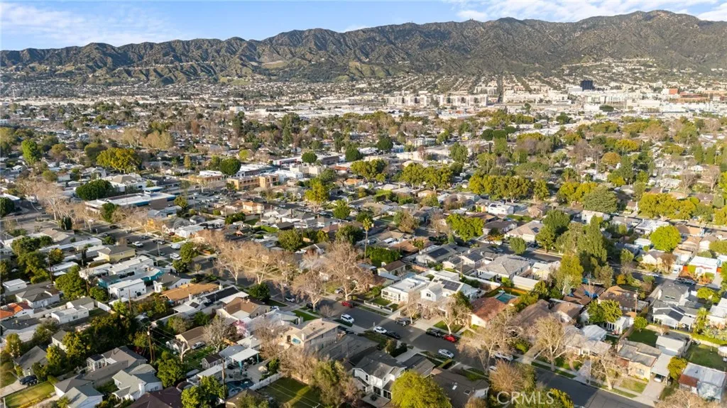 437 N Parish Pl., Burbank, California 91506 home-pic-43