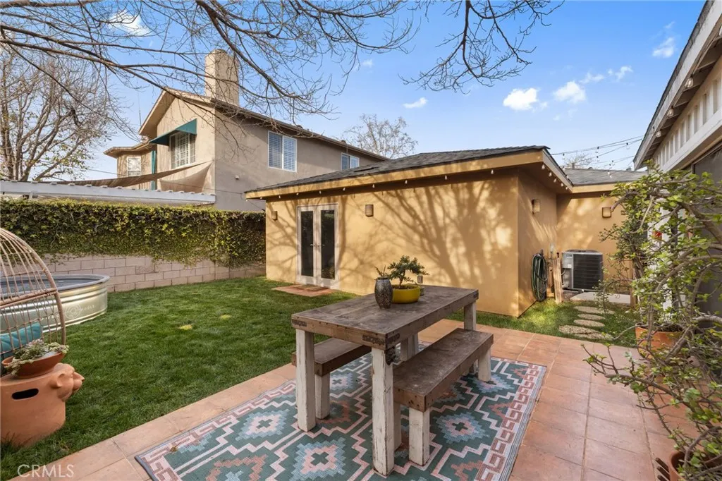 437 N Parish Pl., Burbank, California 91506 home-pic-34