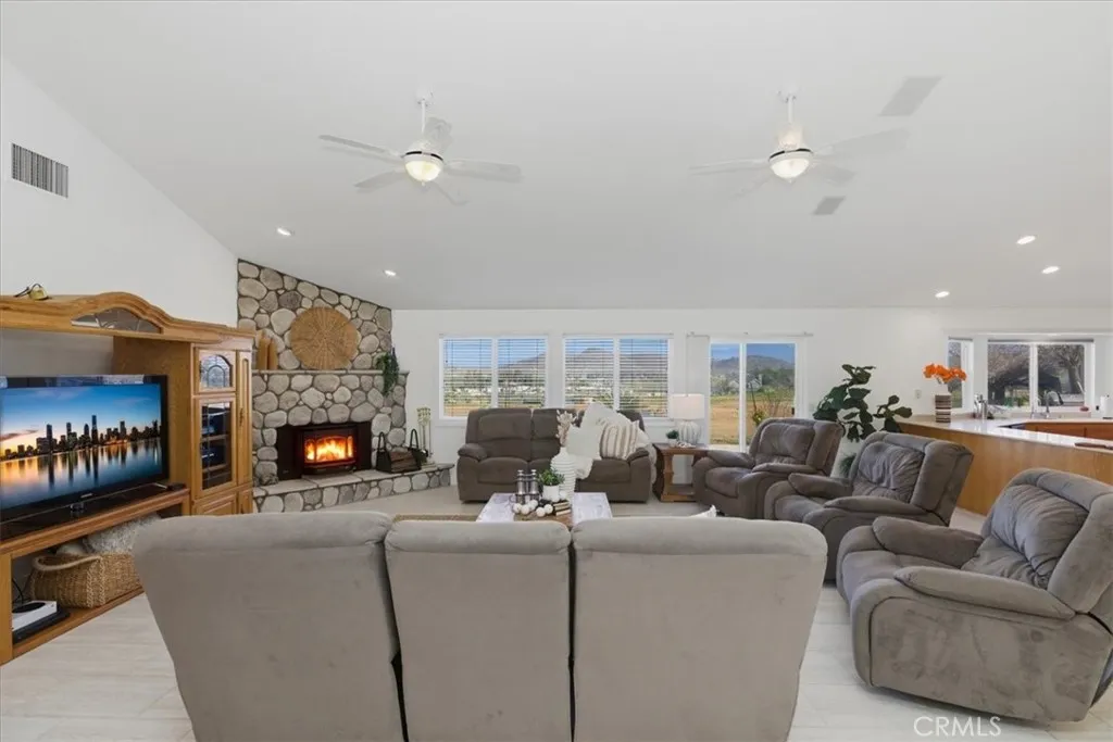 30100 Maxine, Menifee, California 92584 home-pic-17