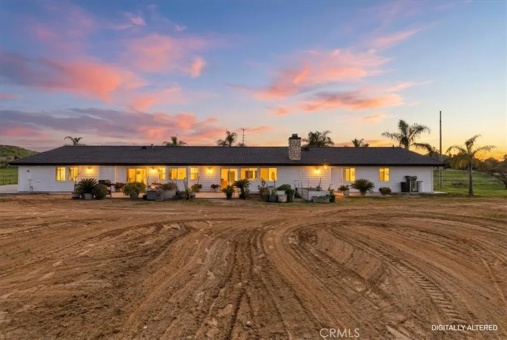 30100 Maxine, Menifee, California 92584 home-pic-44