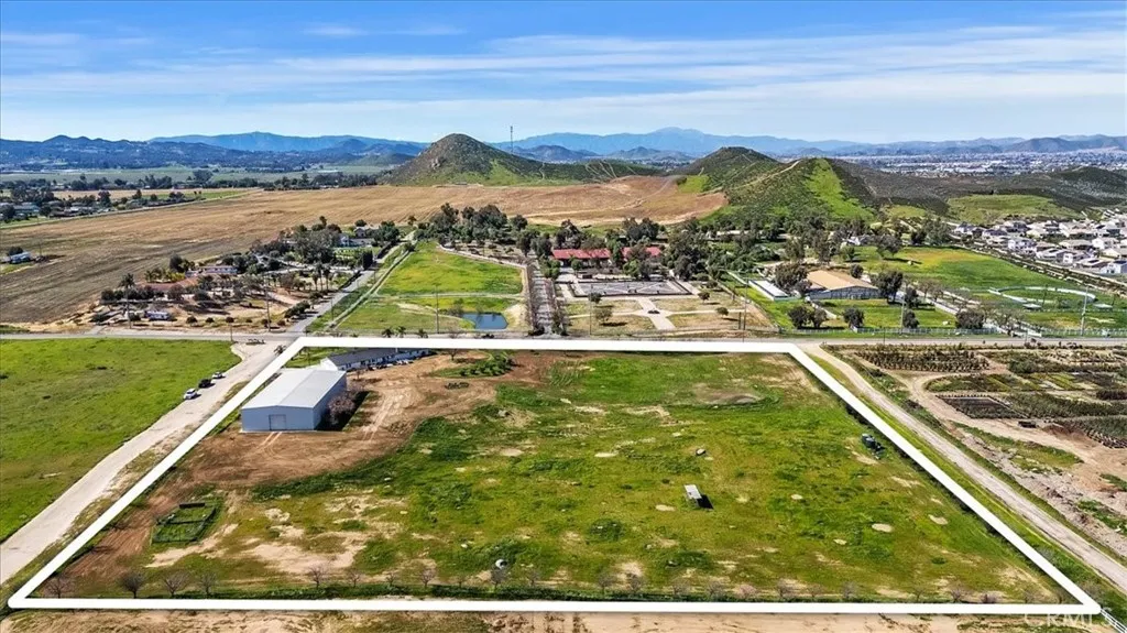30100 Maxine, Menifee, California 92584 home-pic-60