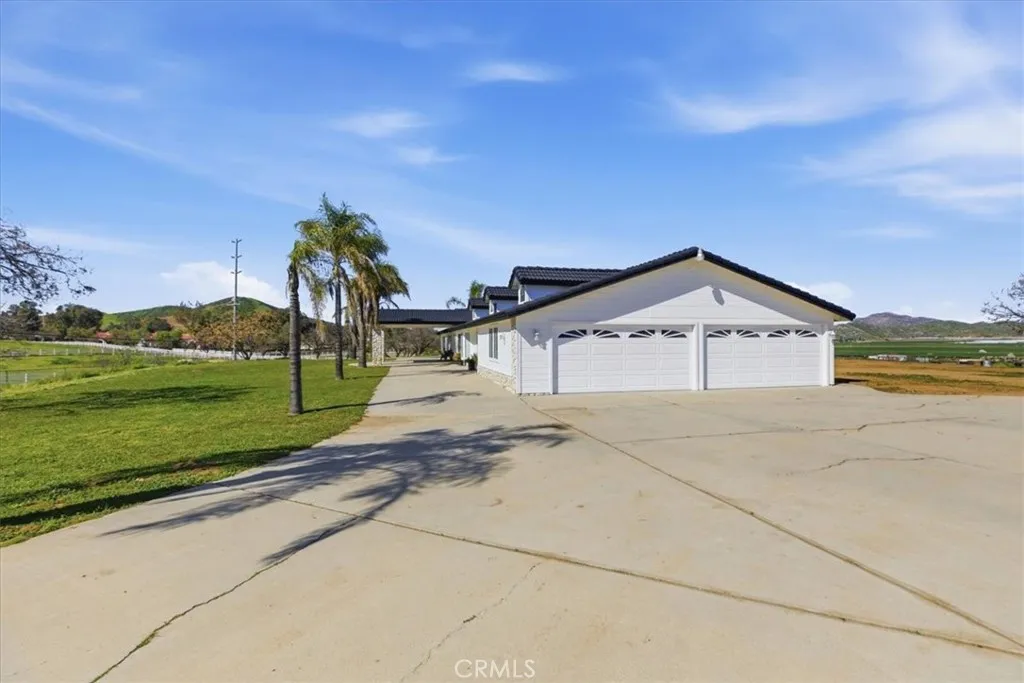 30100 Maxine, Menifee, California 92584 home-pic-9