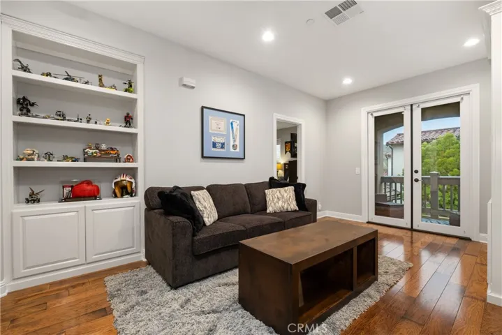 Upstair bonus room with balcony
