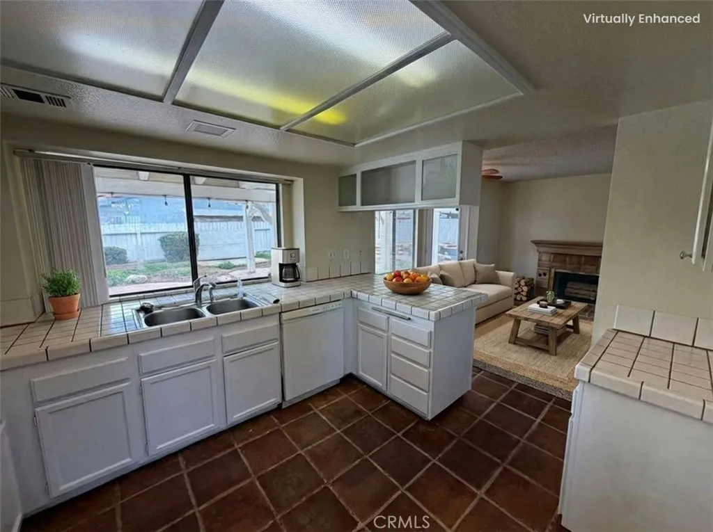 2560 E Avenue R12, Palmdale, California 93550 home-pic-12