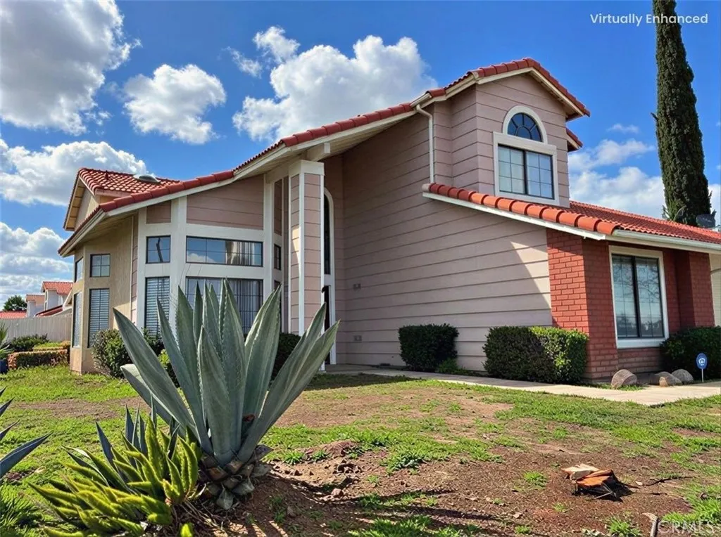 2560 E Avenue R12, Palmdale, California 93550 home-pic-1