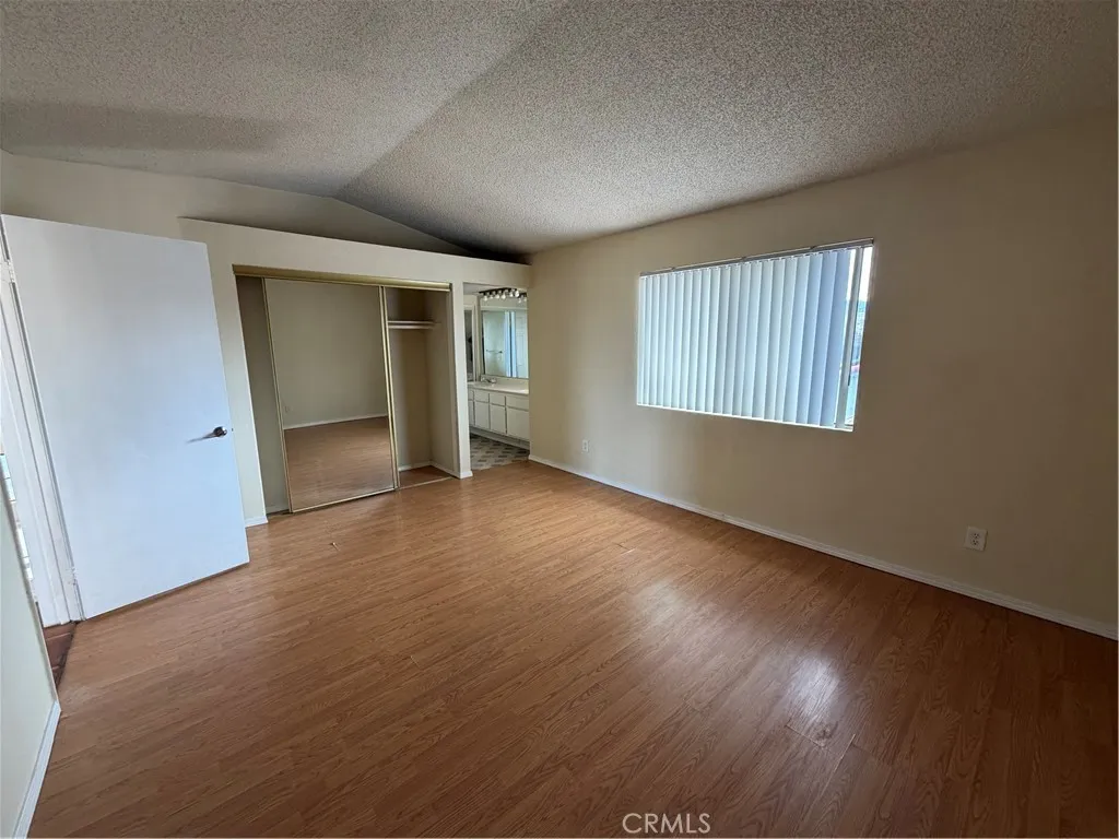 2560 E Avenue R12, Palmdale, California 93550 home-pic-20