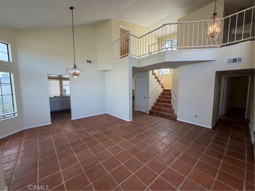 2560 E Avenue R12, Palmdale, California 93550 home-pic-3