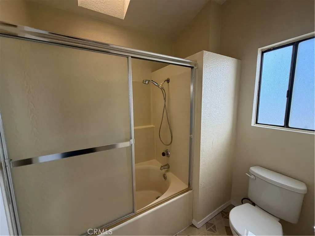 2560 E Avenue R12, Palmdale, California 93550 home-pic-23