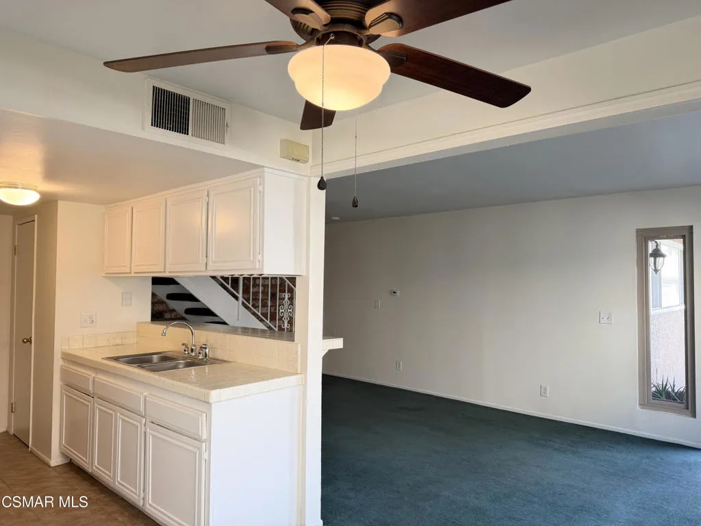 2030 Avenida Placida 3, Simi Valley, California 93063 home-pic-5