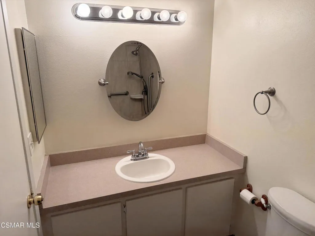 2030 Avenida Placida 3, Simi Valley, California 93063 home-pic-19