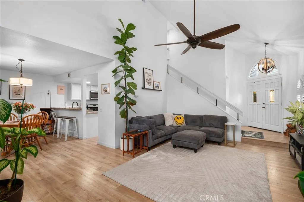 2160 Falcon Crest Drive, Riverside, California 92506 home-pic-7