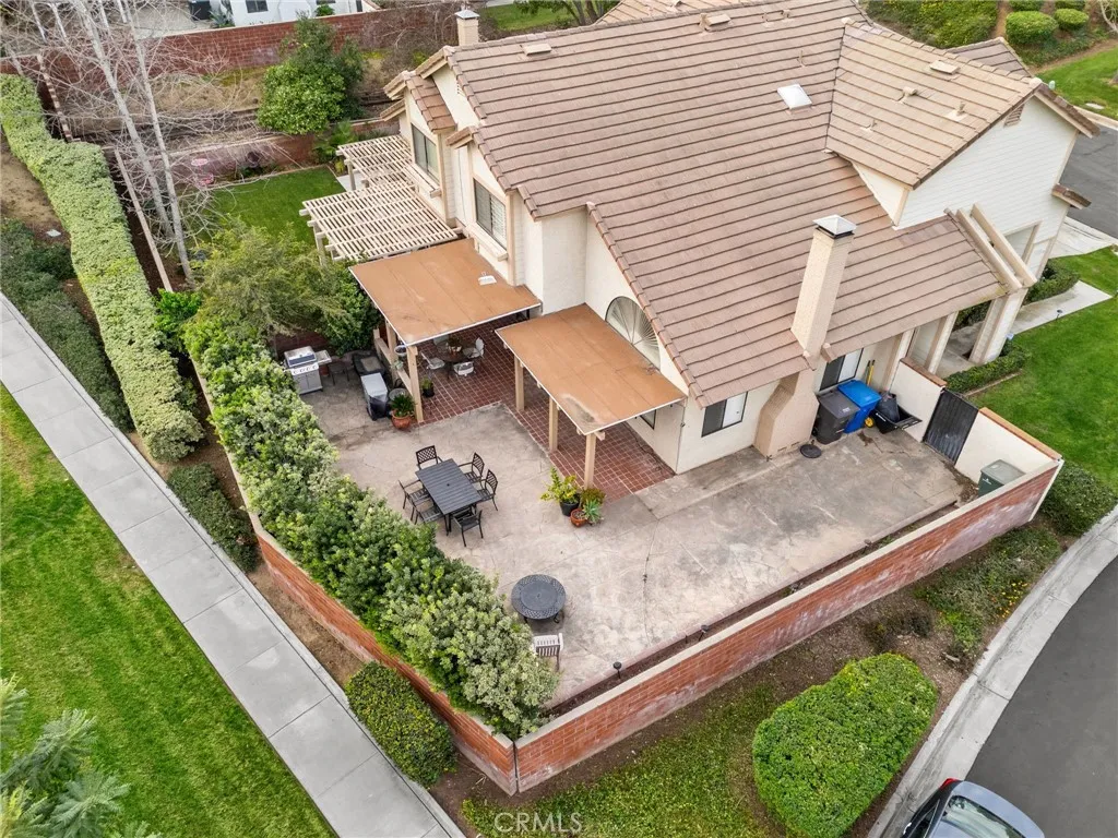 2160 Falcon Crest Drive, Riverside, California 92506 home-pic-32