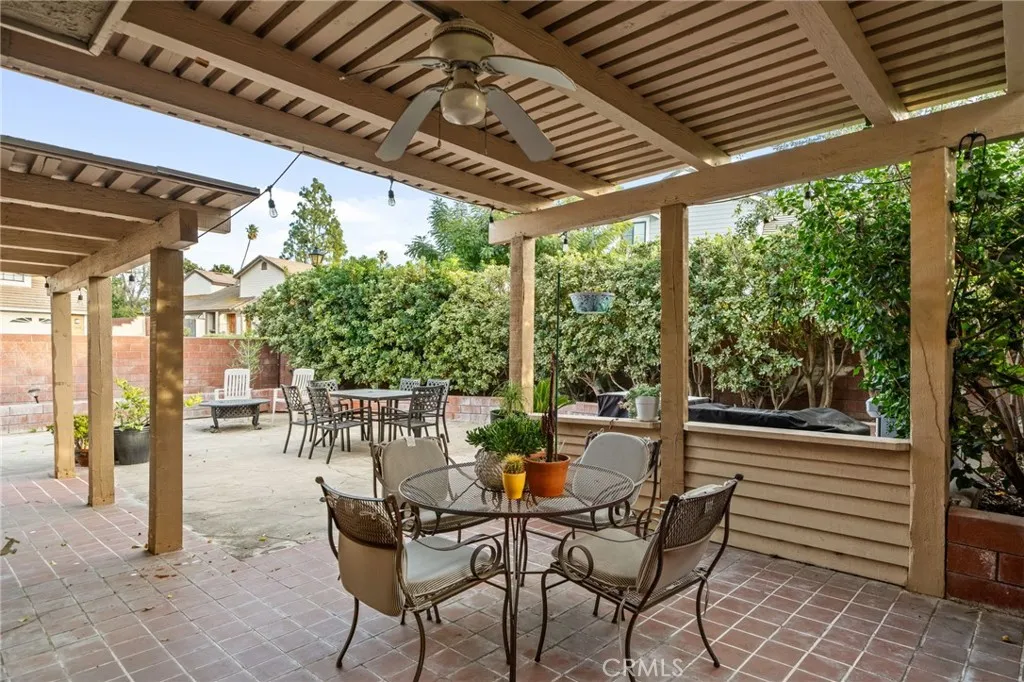 2160 Falcon Crest Drive, Riverside, California 92506 home-pic-26
