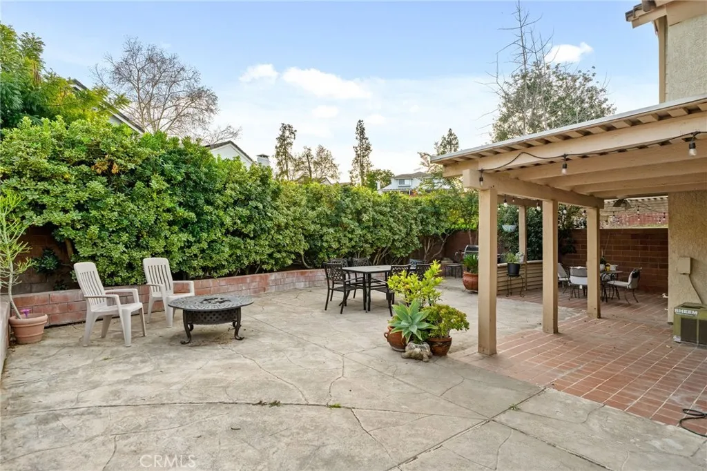 2160 Falcon Crest Drive, Riverside, California 92506 home-pic-28