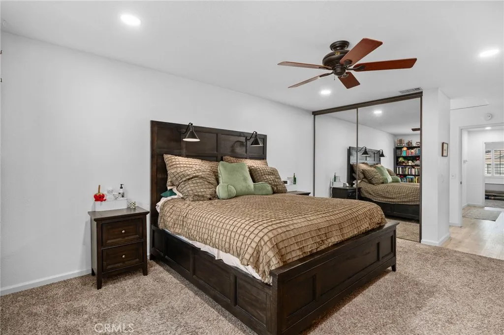 2160 Falcon Crest Drive, Riverside, California 92506 home-pic-16