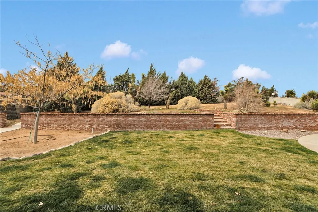 7748 Calpella, Hesperia, California 92345 home-pic-64