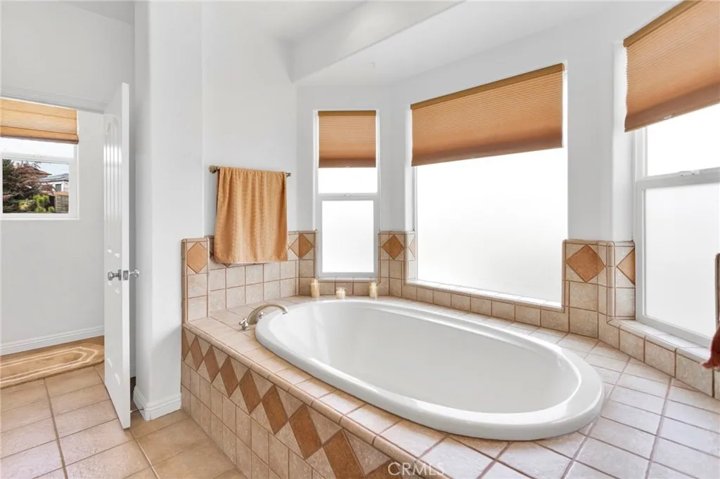 7748 Calpella, Hesperia, California 92345 home-pic-49
