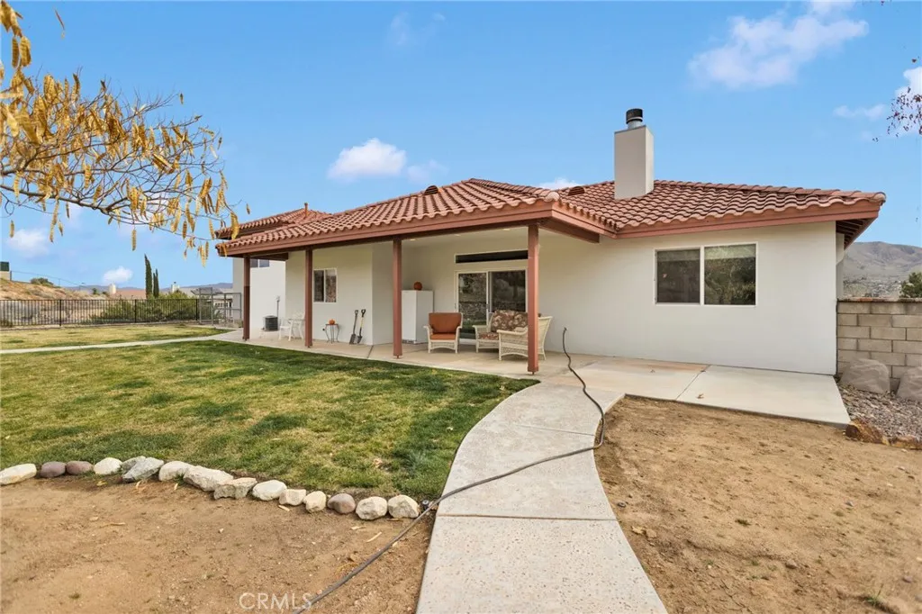 7748 Calpella, Hesperia, California 92345 home-pic-62