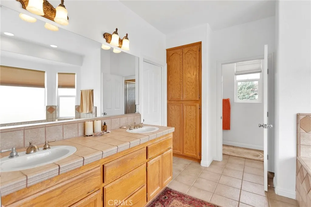 7748 Calpella, Hesperia, California 92345 home-pic-48