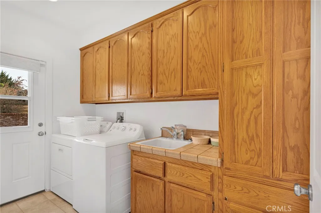 7748 Calpella, Hesperia, California 92345 home-pic-38