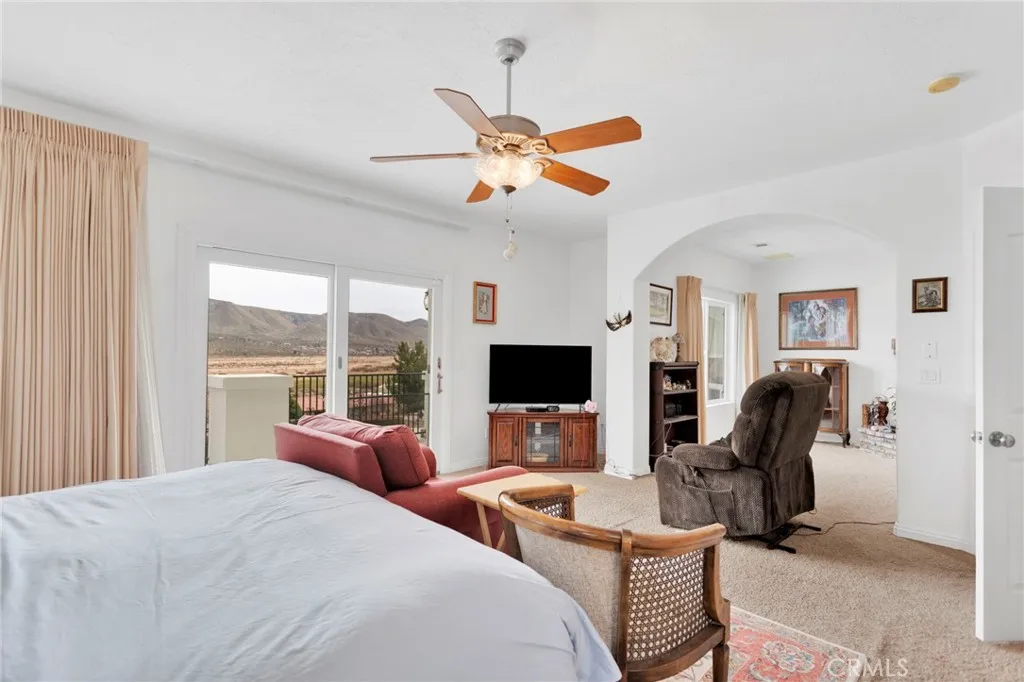 7748 Calpella, Hesperia, California 92345 home-pic-45
