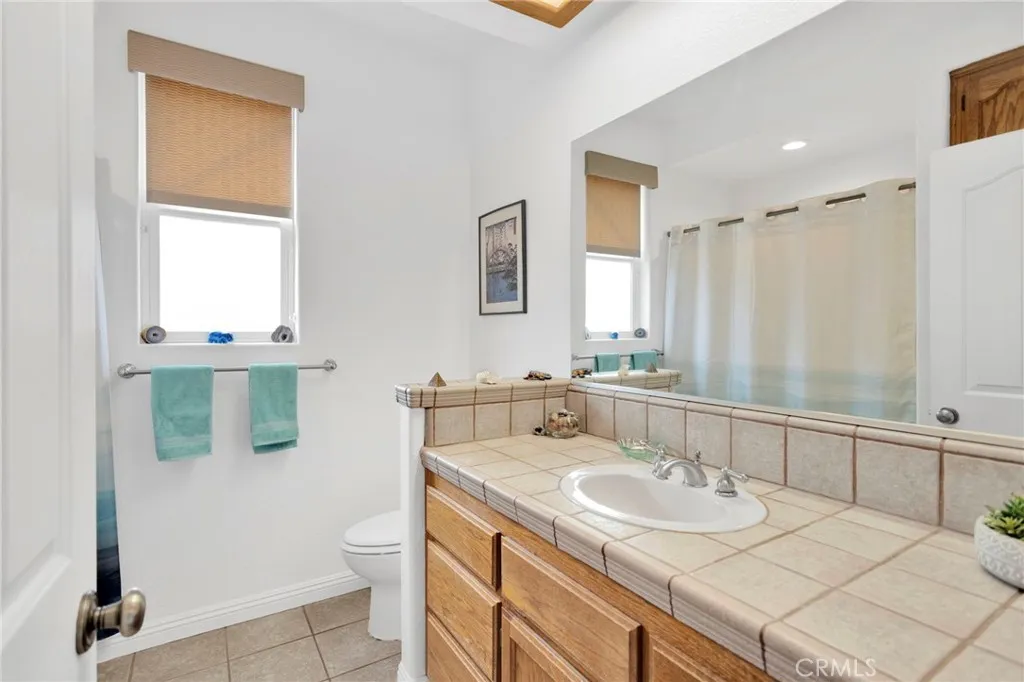 7748 Calpella, Hesperia, California 92345 home-pic-32