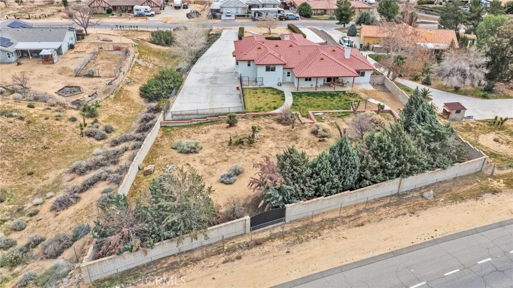7748 Calpella, Hesperia, California 92345 home-pic-70