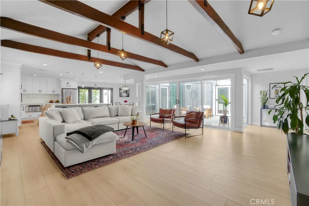 16411 Magellan, Huntington Beach, California 92647 home-pic-16