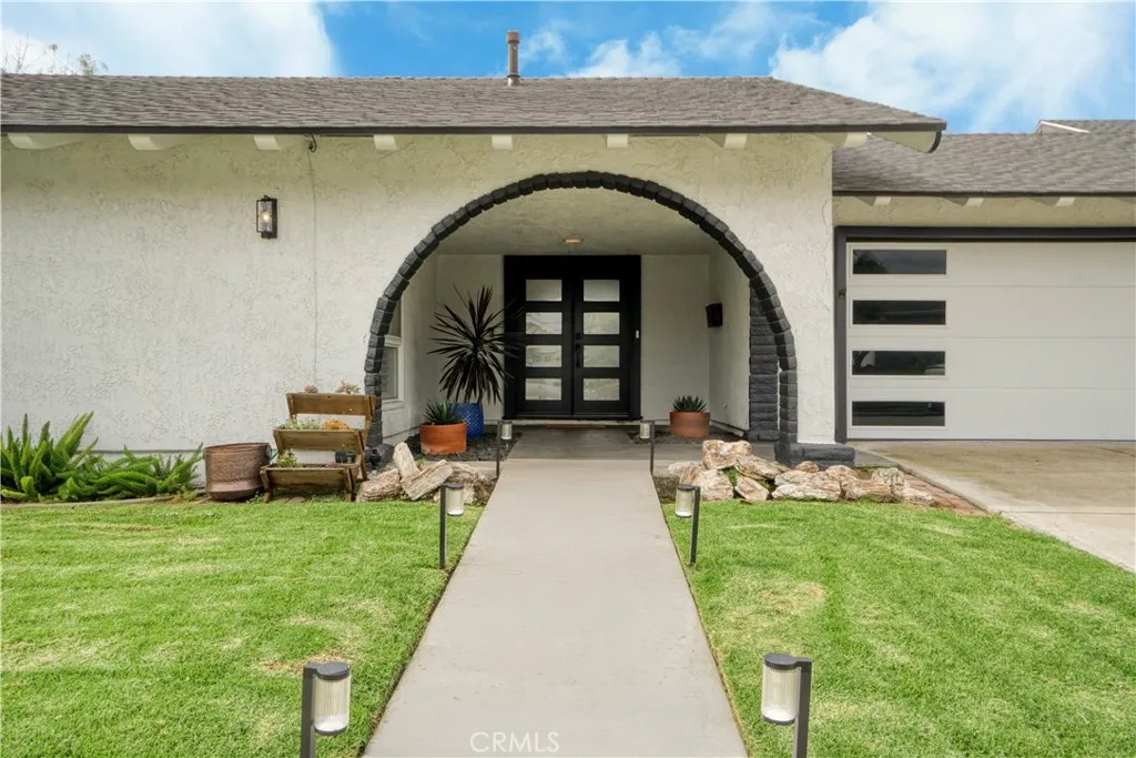 16411 Magellan, Huntington Beach, California 92647 home-pic-6