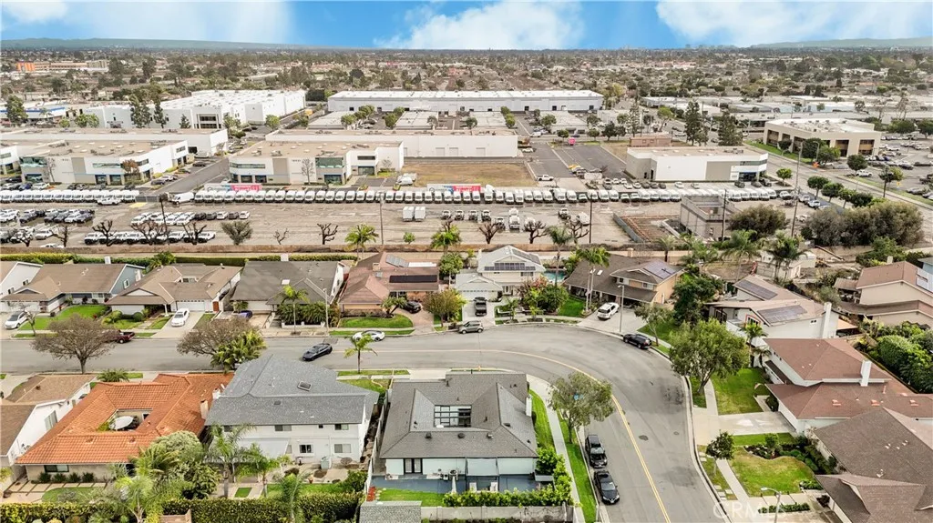 16411 Magellan, Huntington Beach, California 92647 home-pic-44