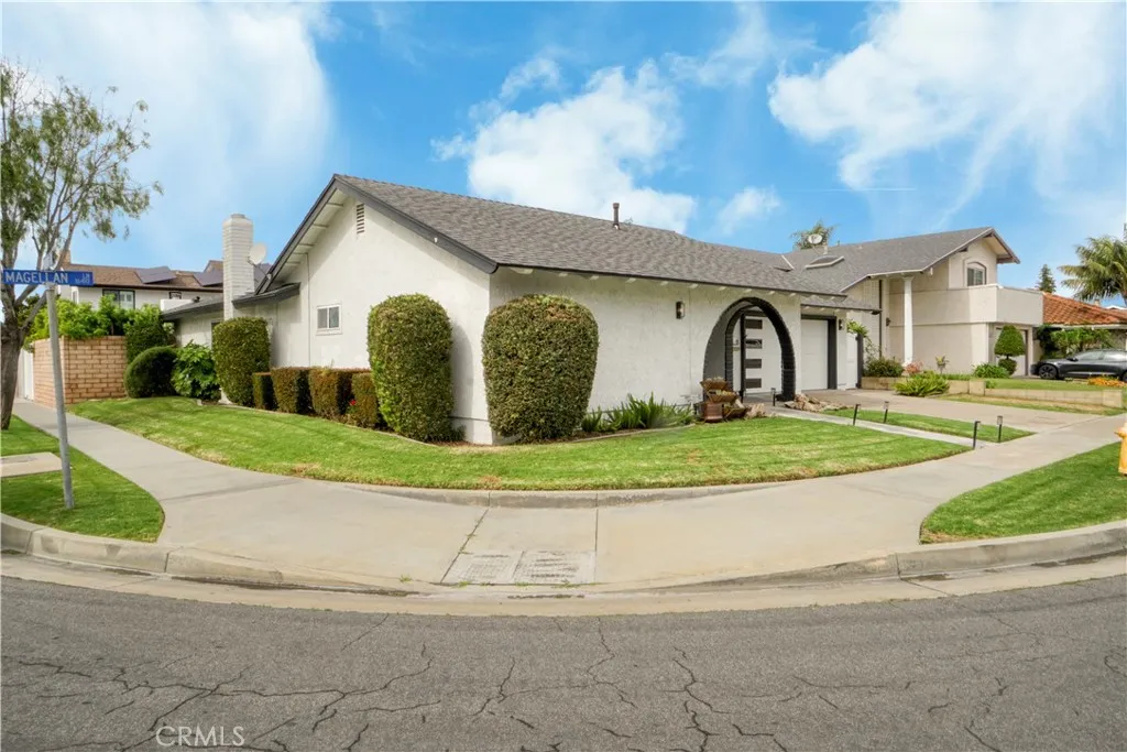 16411 Magellan, Huntington Beach, California 92647 home-pic-7