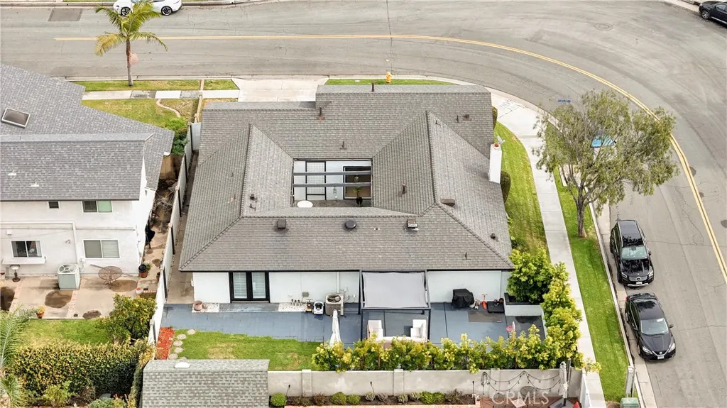 16411 Magellan, Huntington Beach, California 92647 home-pic-45