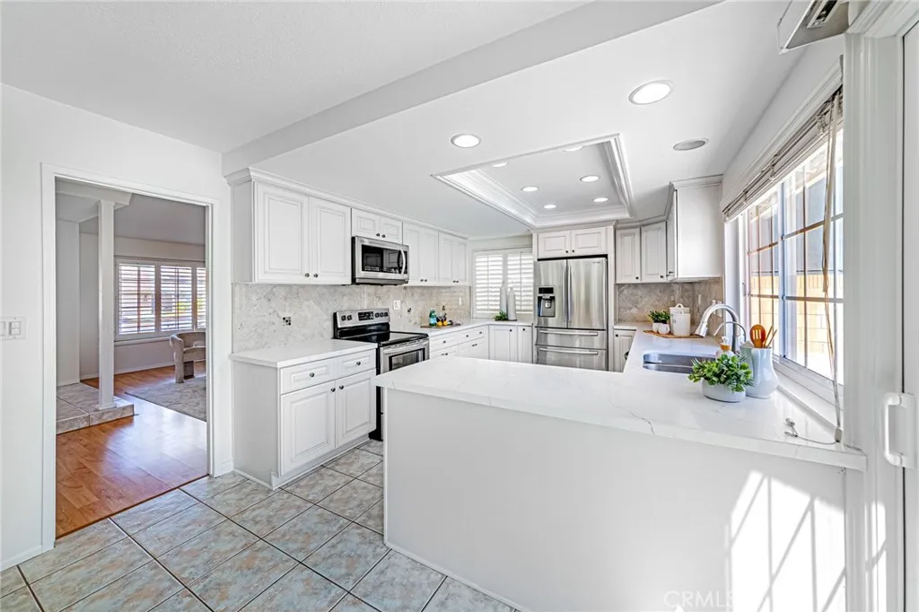7662 Cory Circle, La Palma, California 90623 home-pic-9