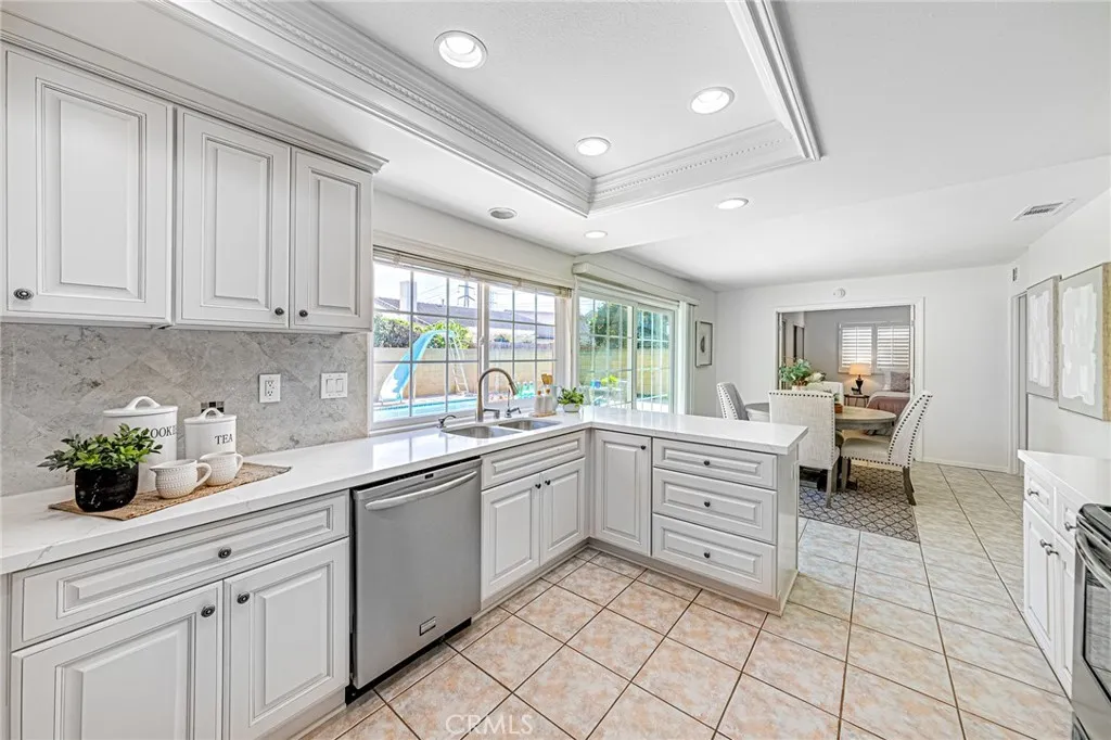 7662 Cory Circle, La Palma, California 90623 home-pic-13