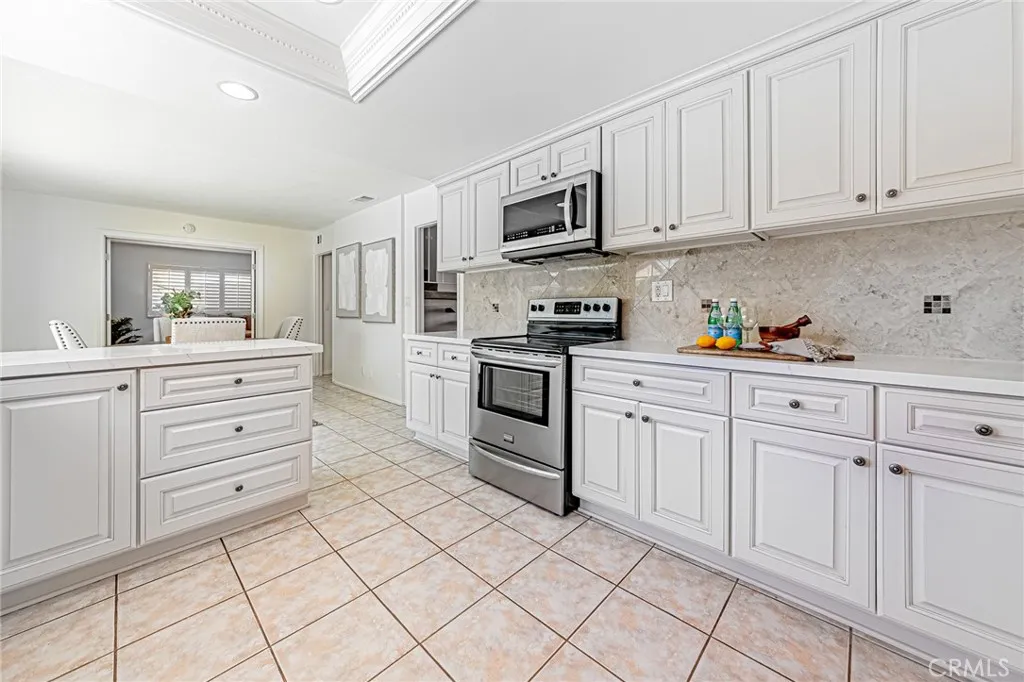 7662 Cory Circle, La Palma, California 90623 home-pic-12