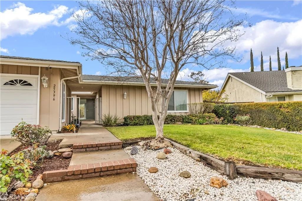 25396 Shawnee, Lake Forest, California 92630 home-pic-5