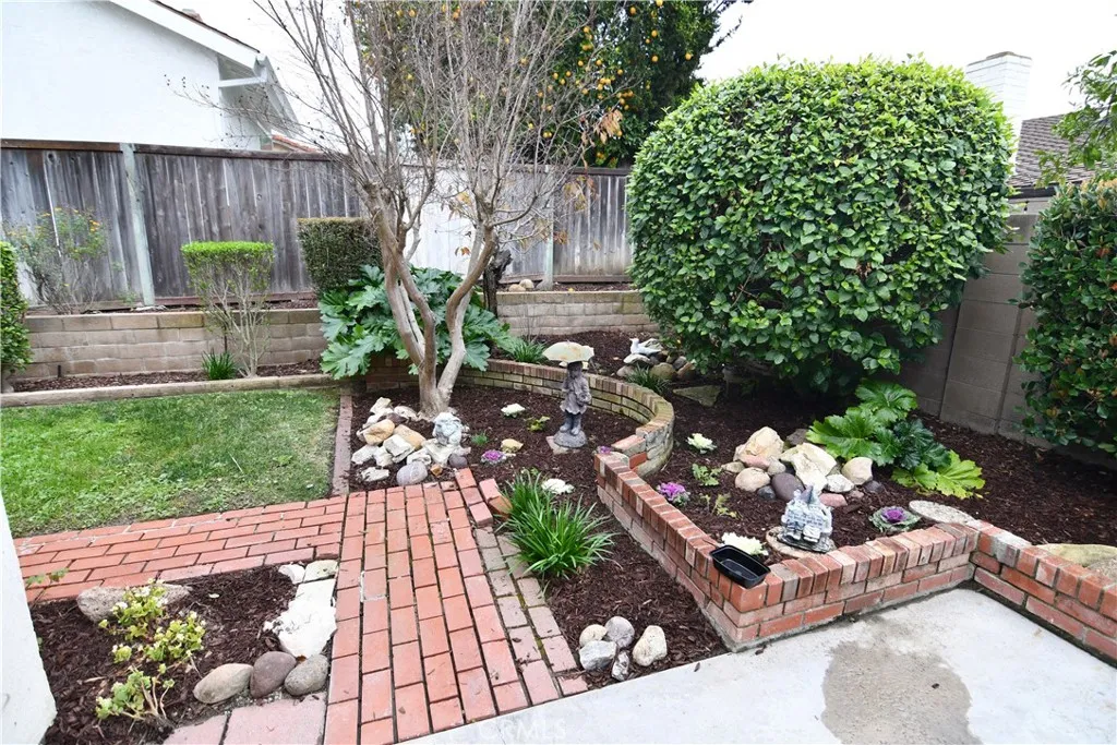 25396 Shawnee, Lake Forest, California 92630 home-pic-24
