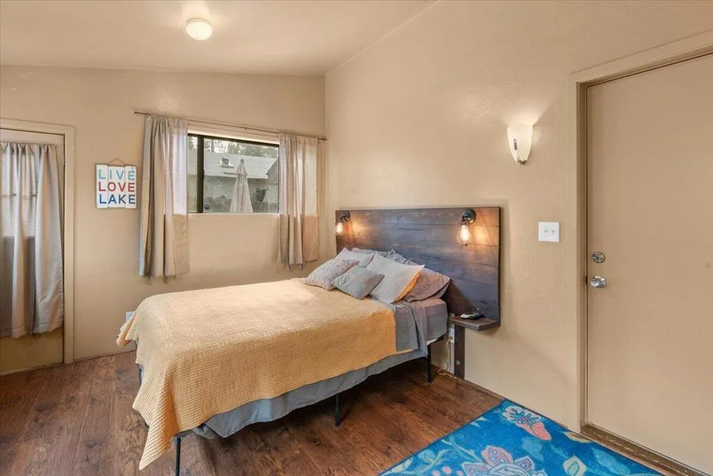 112 E Mojave Boulevard, Big Bear, California 92314 home-pic-13
