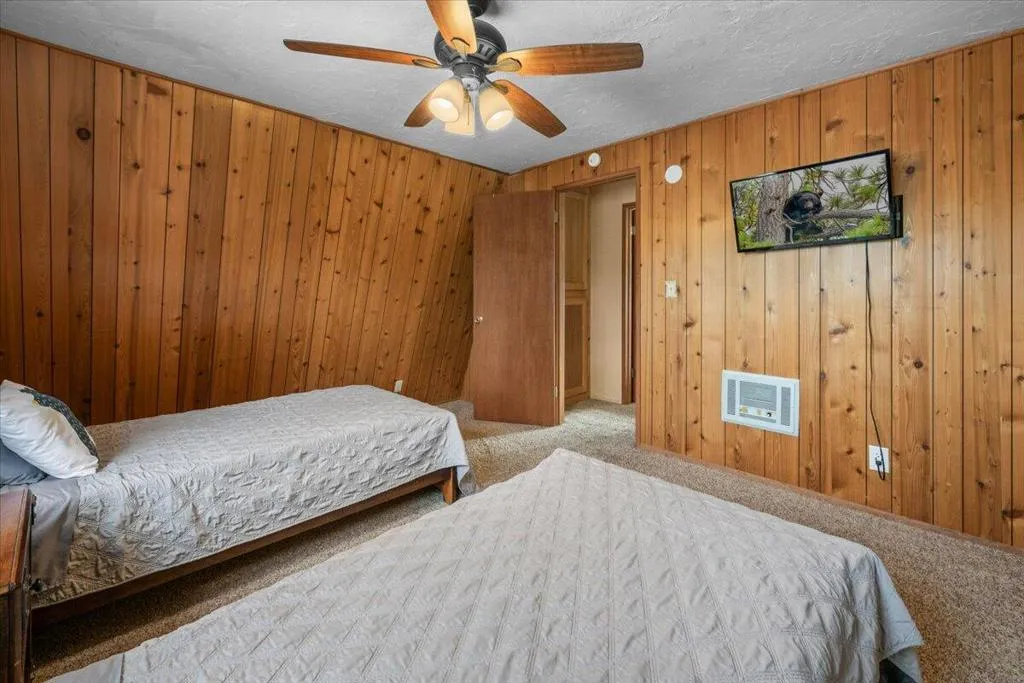 112 E Mojave Boulevard, Big Bear, California 92314 home-pic-19