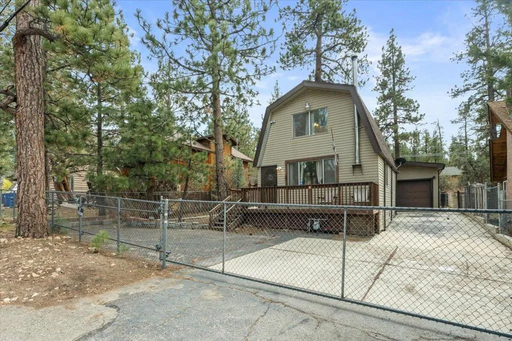 112 E Mojave Boulevard, Big Bear, California 92314 home-pic-2