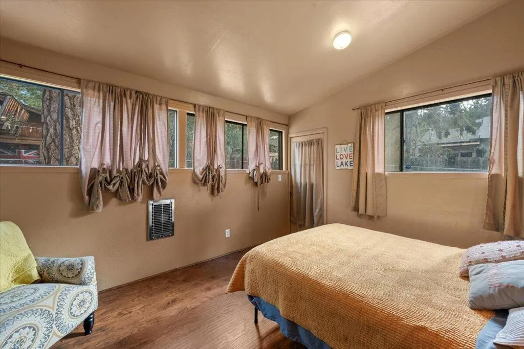 112 E Mojave Boulevard, Big Bear, California 92314 home-pic-14