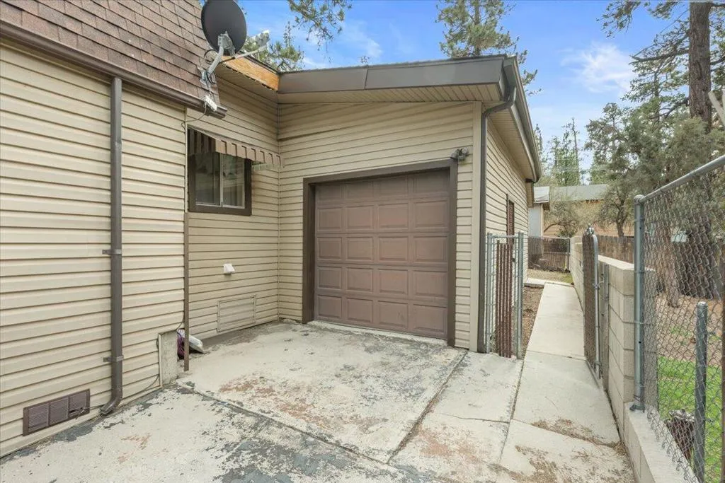 112 E Mojave Boulevard, Big Bear, California 92314 home-pic-4