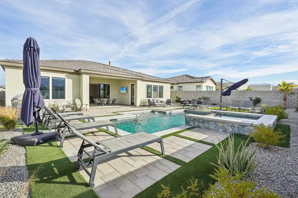 49853 Crescent, Palm Desert, California 92211 home-pic-26